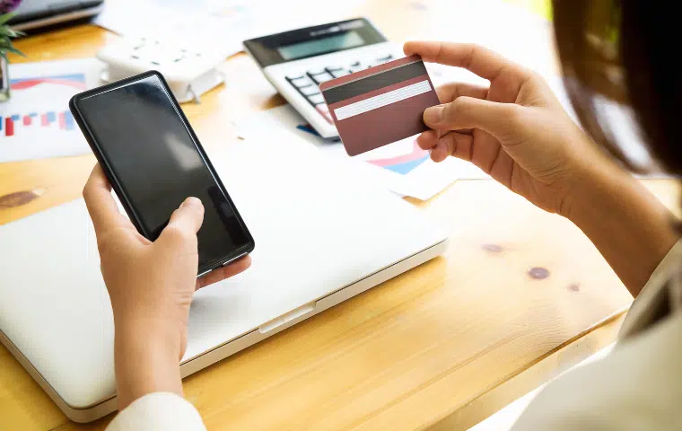 ADGN144PO_ Aspectos Legales del Comercio Electrónico