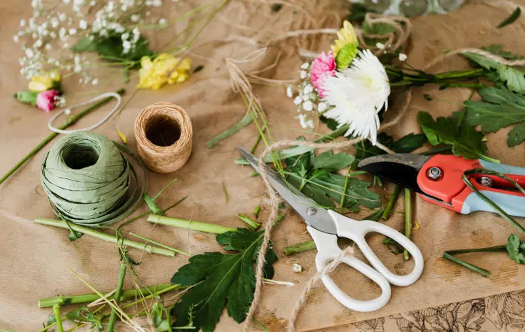 Operaciones auxiliares de mantenimiento de instalaciones maquinaria equipos y herramientas de floristería