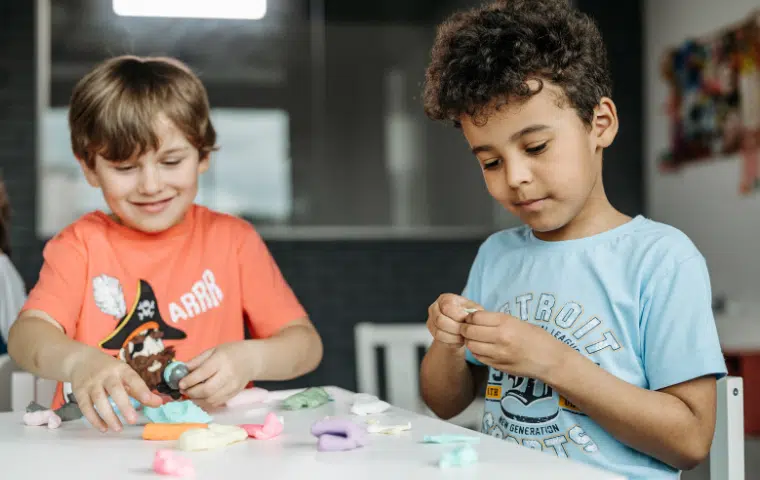 Aplicación de procesos educativos y socializadores en la infancia y la juventud