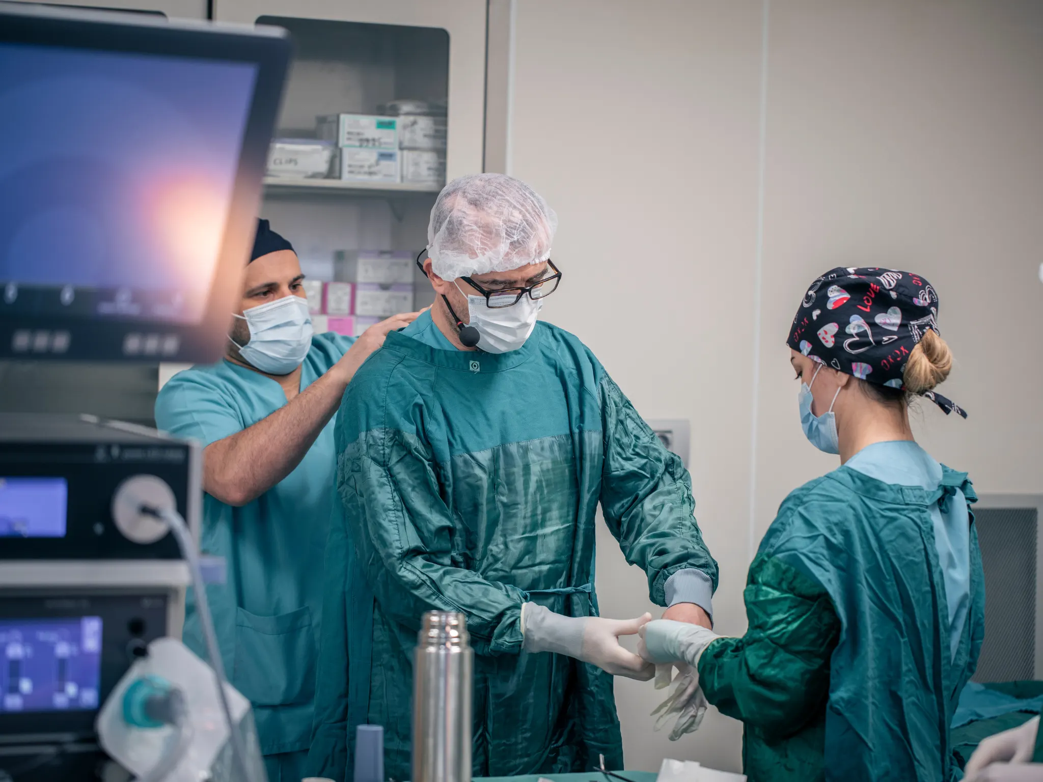 SANT014PO. Actividades auxiliares de enfermería en el preoperatorio y postoperatorio